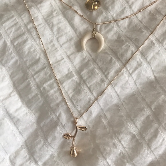 Last one! Madeline necklace - Picture 3 of 6